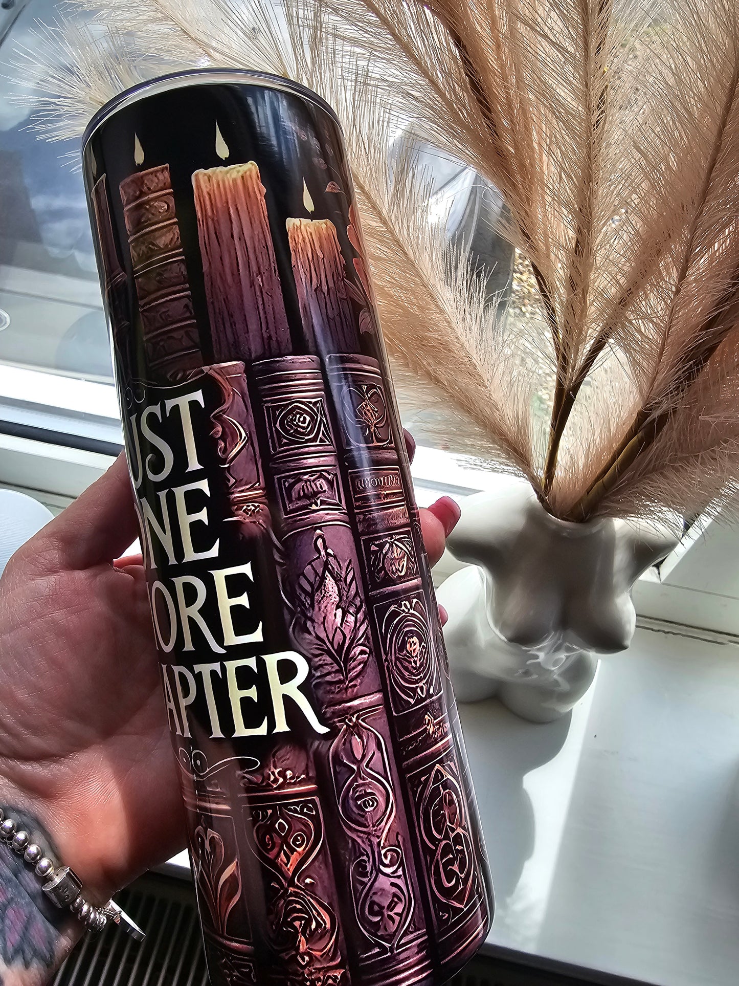 Book tumbler, just one more chapter